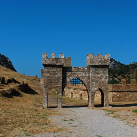 Генуэзская крепость - один день в средневековье
