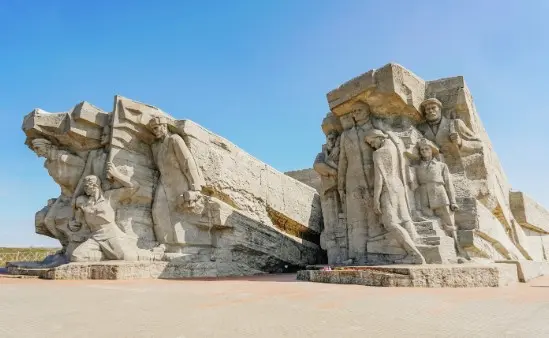 Планируете поездку в Крым? Обязательно включите в маршрут военные музеи — это история, которую нужно знать и помнить.