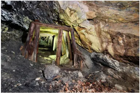 «По следам чёрного камня»: Полное погружение в историю и природу Крыма