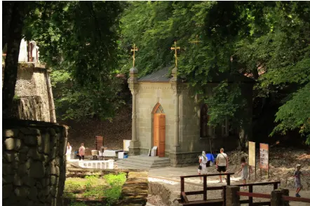 «По следам чёрного камня»: Полное погружение в историю и природу Крыма