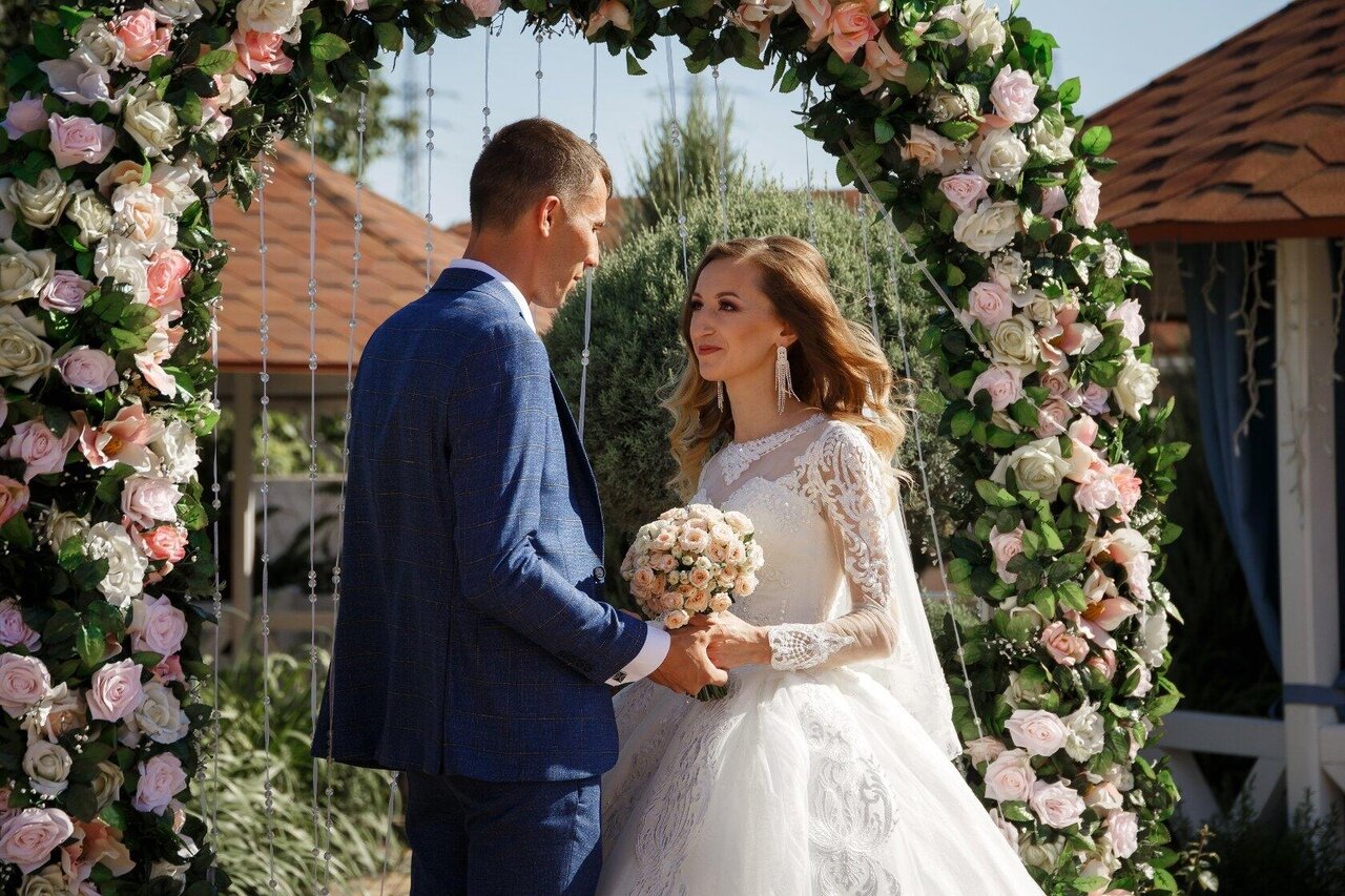 Подготовка свадебного декора