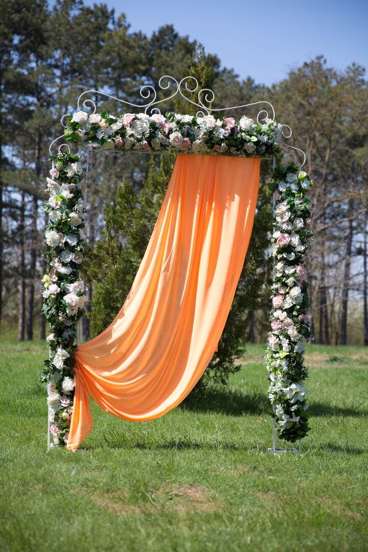 Арка на свадьбу, оформление церемоний выездной регистрации.