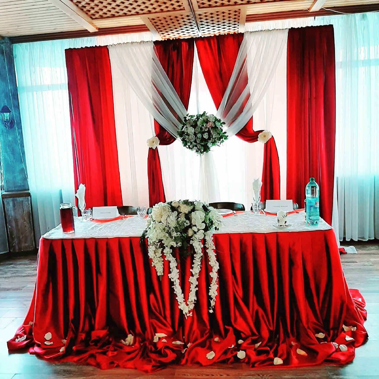 Подготовка свадебного декора