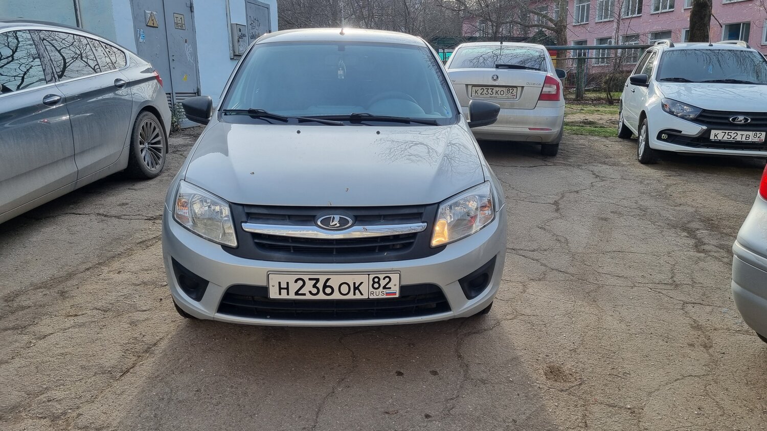 Аренда автомобиля под такси: LADA GRANTA