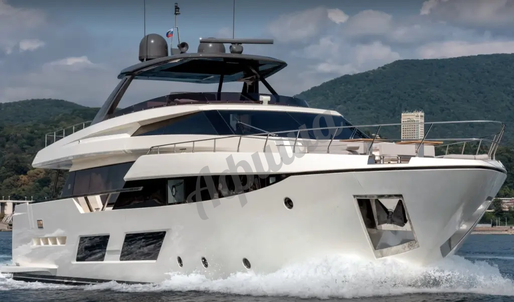 Аренда VIP Яхты Ferretti 920 для морских прогулок в Балаклаве