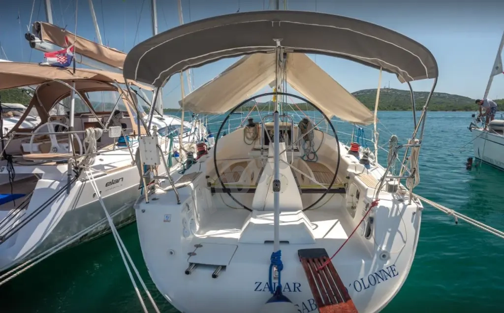 Аренда парусной Яхты Бавария-42