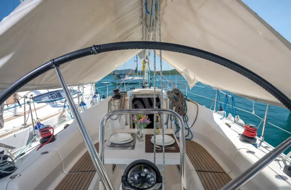 Аренда парусной Яхты Бавария-42