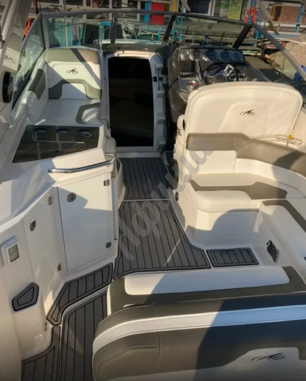 Аренда Яхты Балаклава. Monterey 295 Sport Yacht.