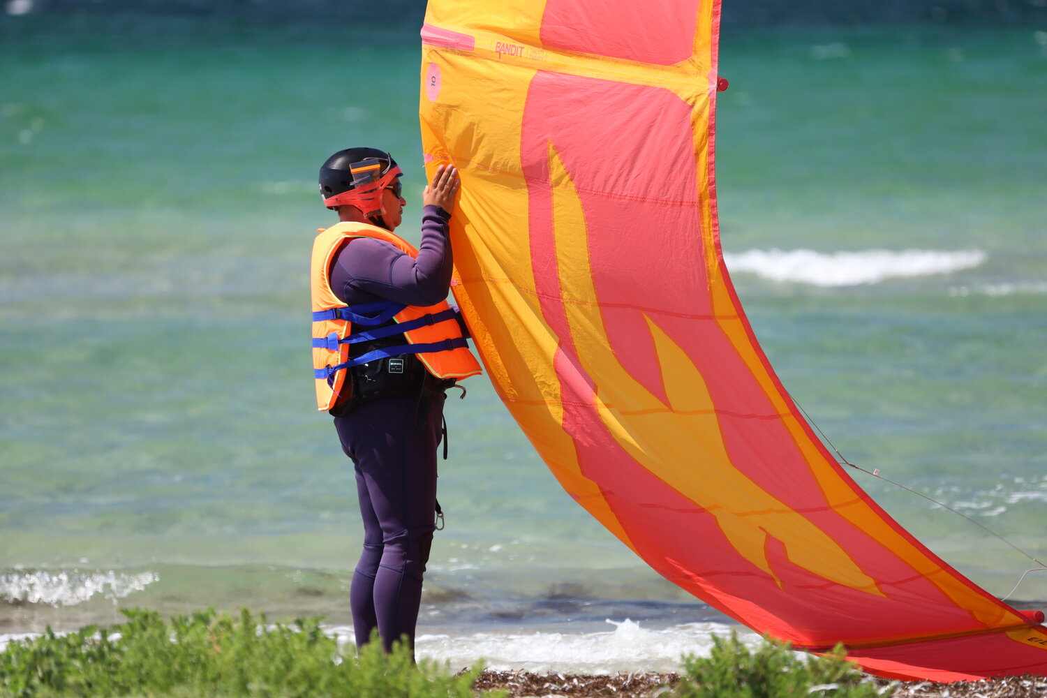 Занятие по кайтсерфингу: индивидуально, абонемент на месяц, 8 занятий