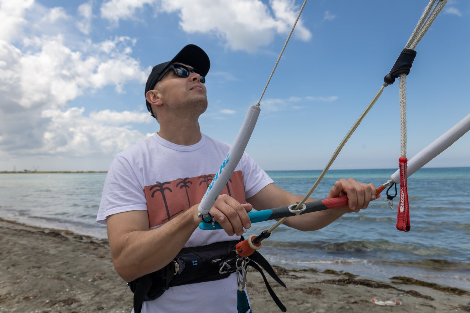 Групповое занятие кайтсерфингом
