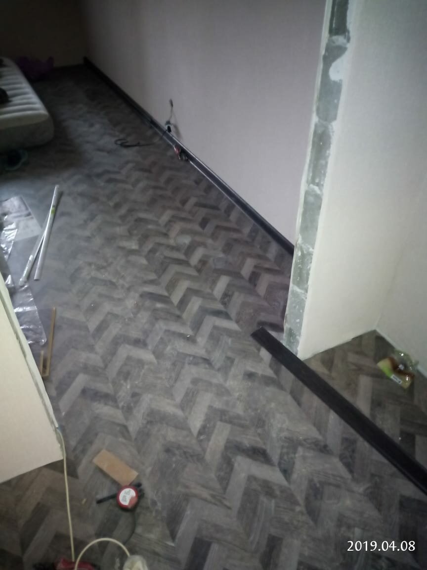 Укладка ламината на пол