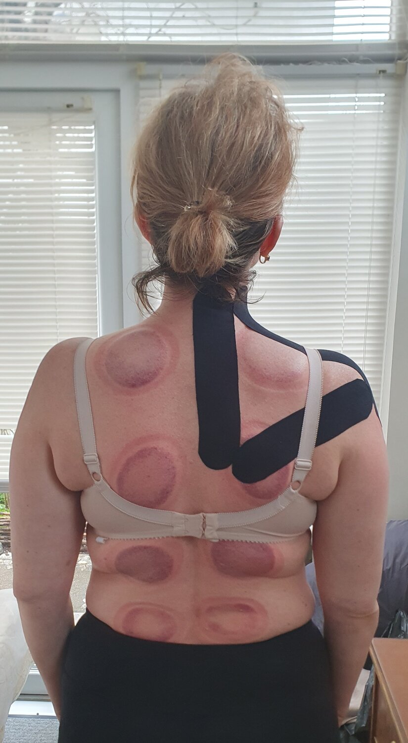 Общий массаж + коррекция позвоночника ( трастовые манипуляции) в Симферополе