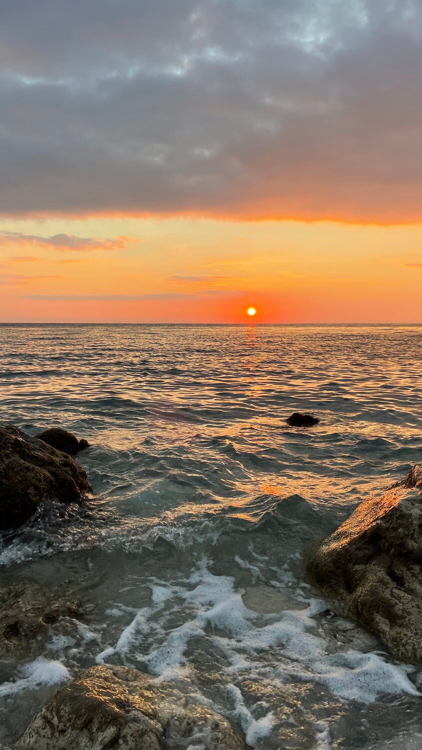 По волнам: Крым пляжный, морской, вальяжный