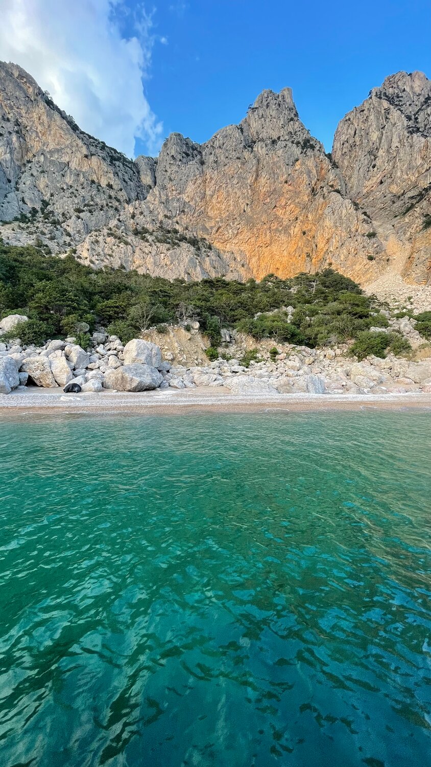 По волнам: Крым пляжный, морской, вальяжный