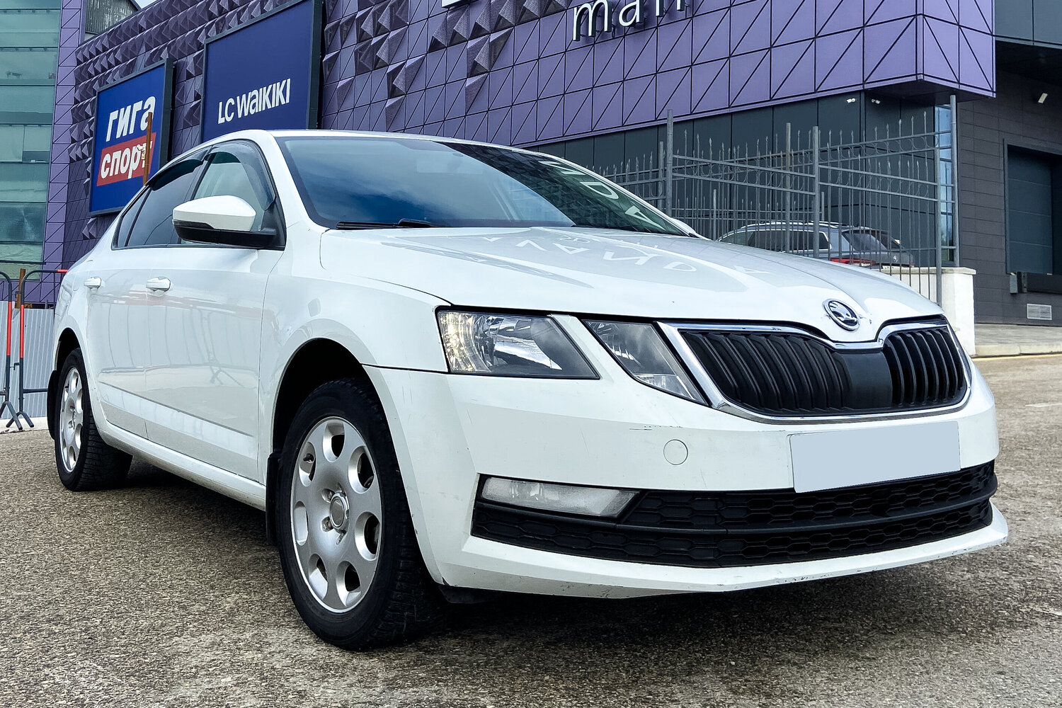 Аренда автомобиля: Skoda Octavia