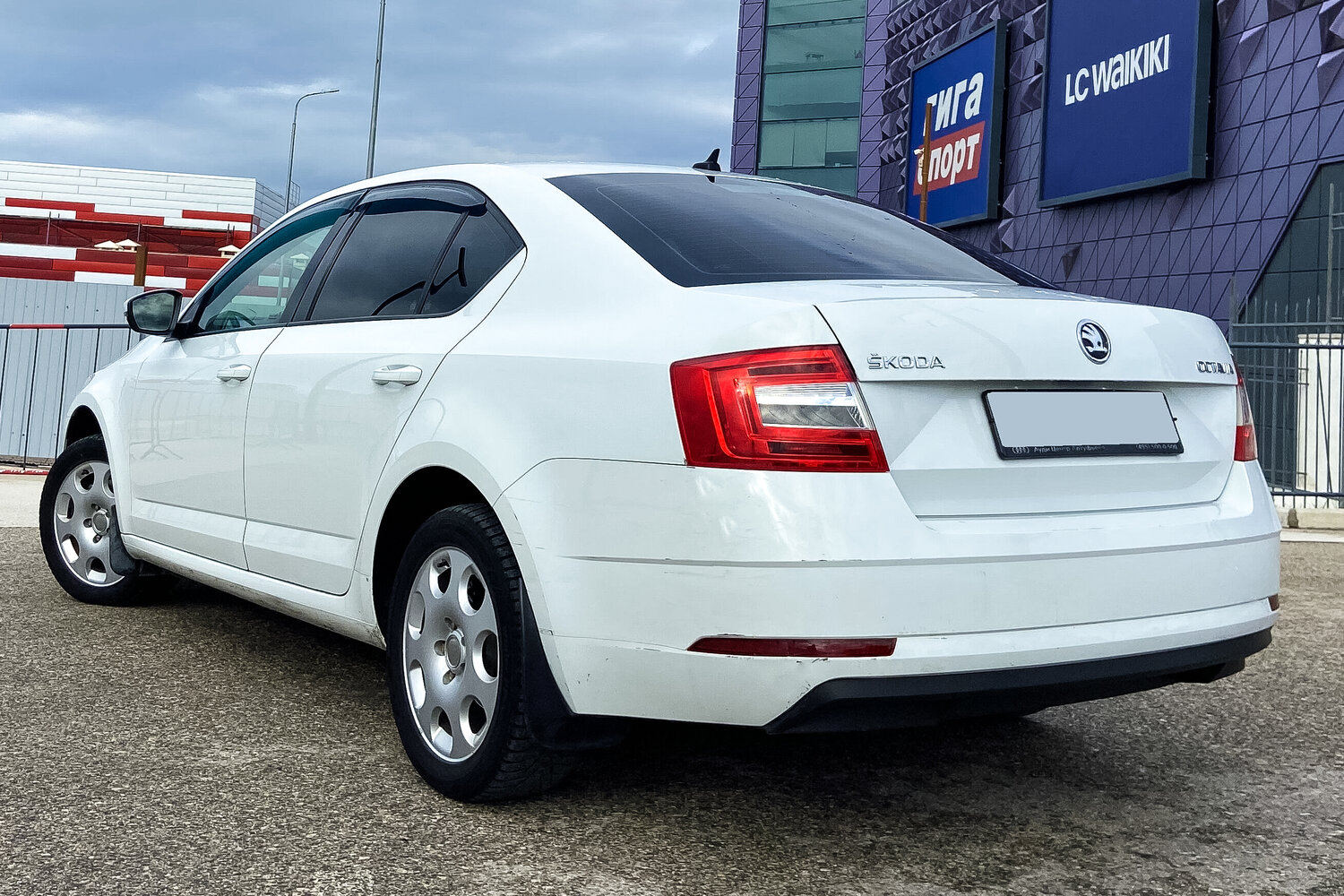 Аренда автомобиля: Skoda Octavia