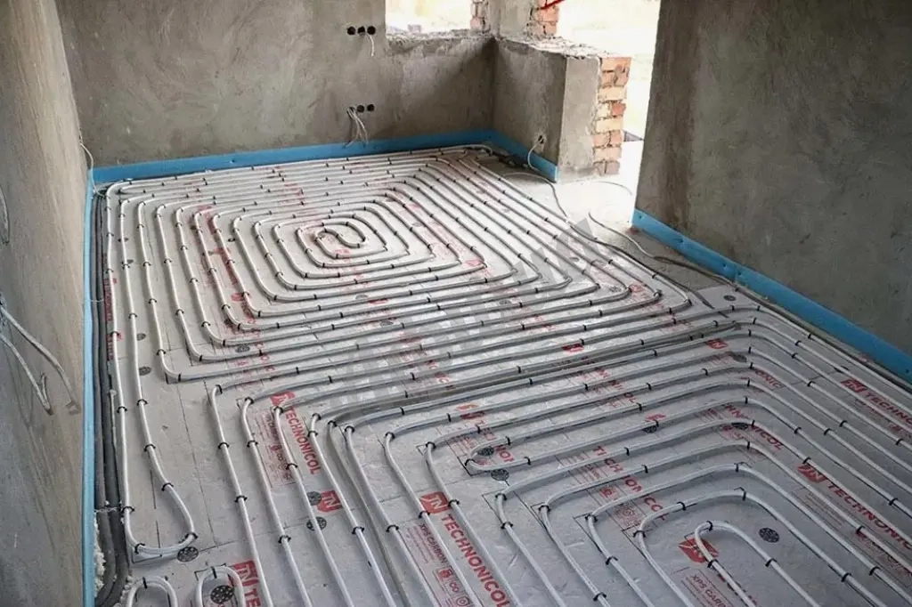 Монтаж водяного теплого пола,