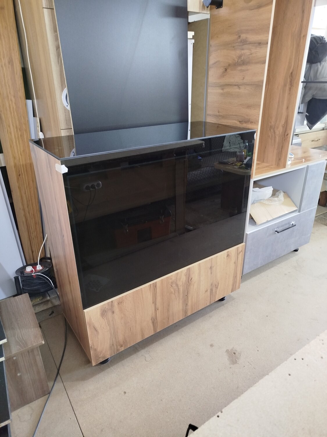 Торговое оборудование для магазинов