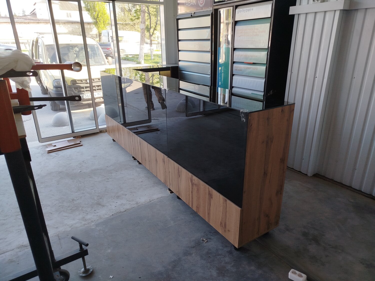 Торговое оборудование для магазинов