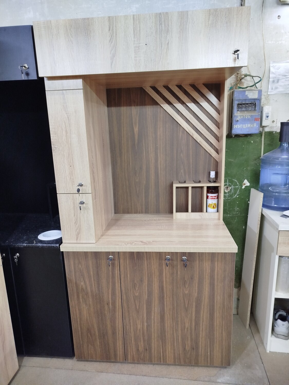 Торговое оборудование для магазинов