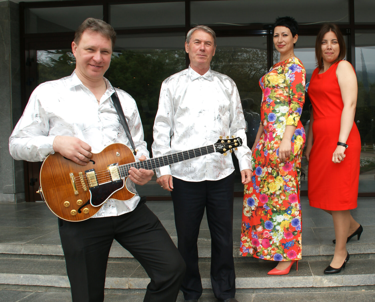 Кавер-группы