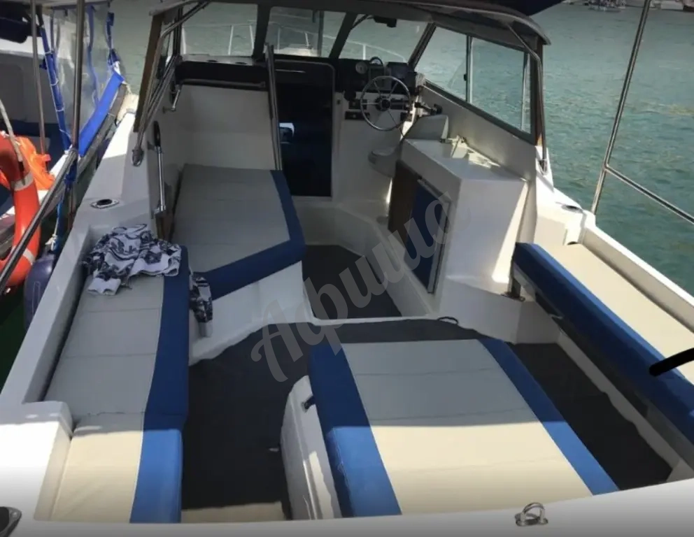 Аренда катера Драйв для морских прогулок