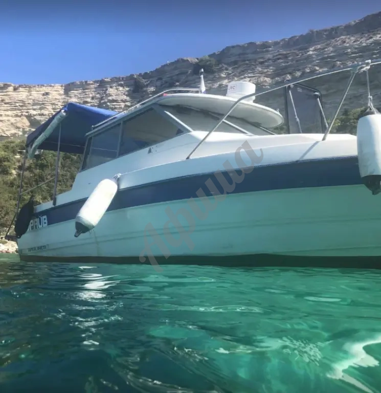 Аренда катера Драйв для морских прогулок