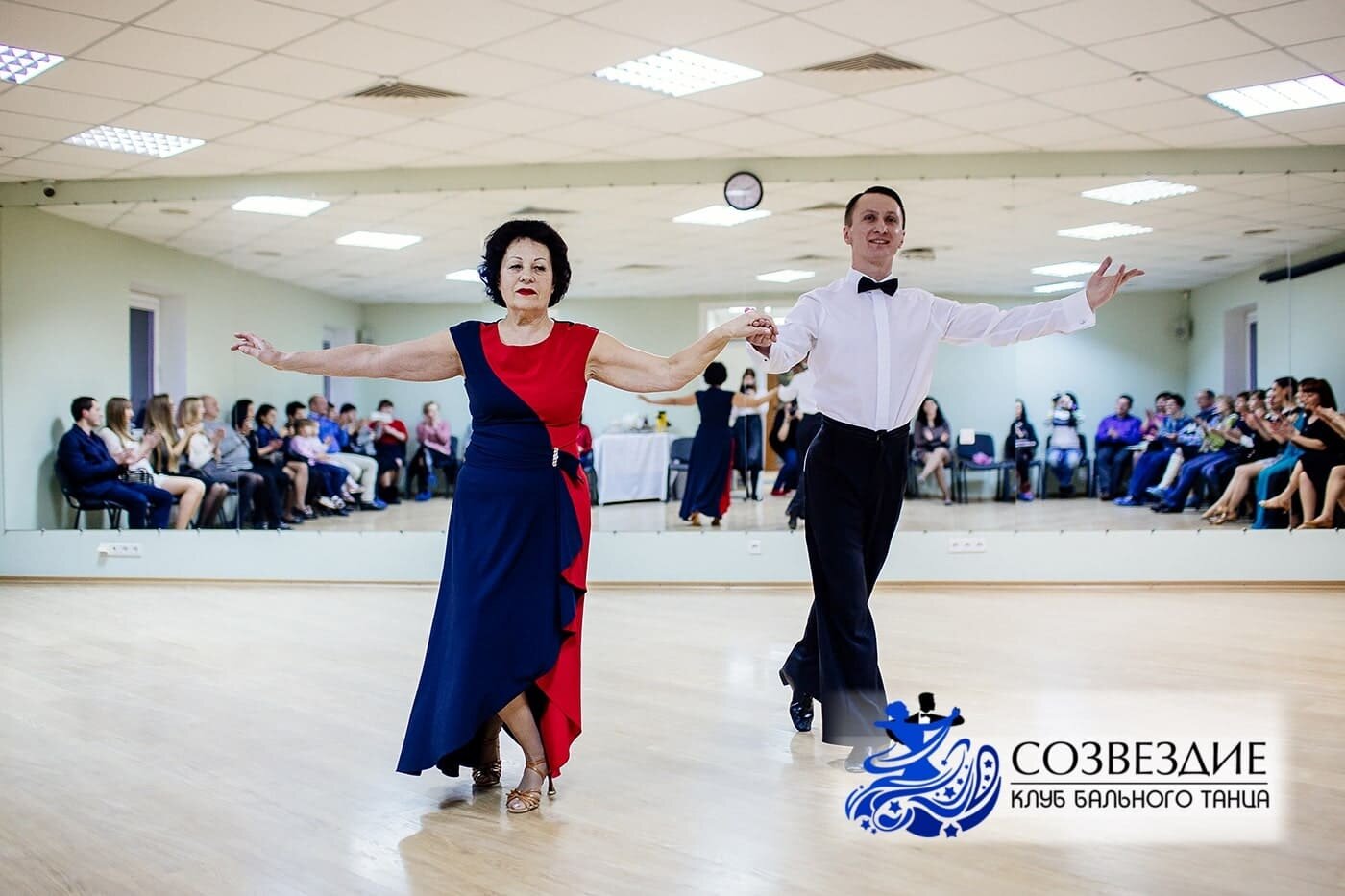 Занятия бальными танцами для взрослых (19-99 лет)