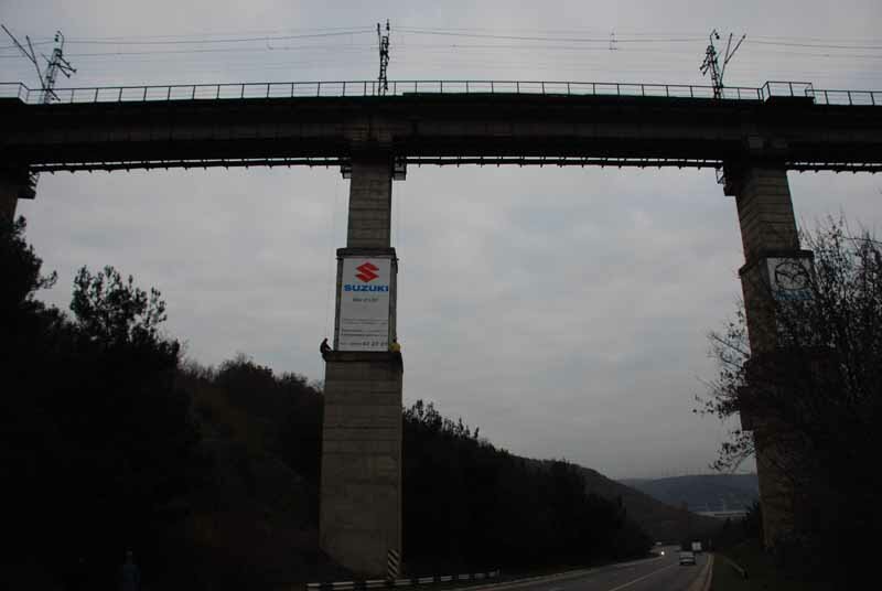 Установка наружной рекламы