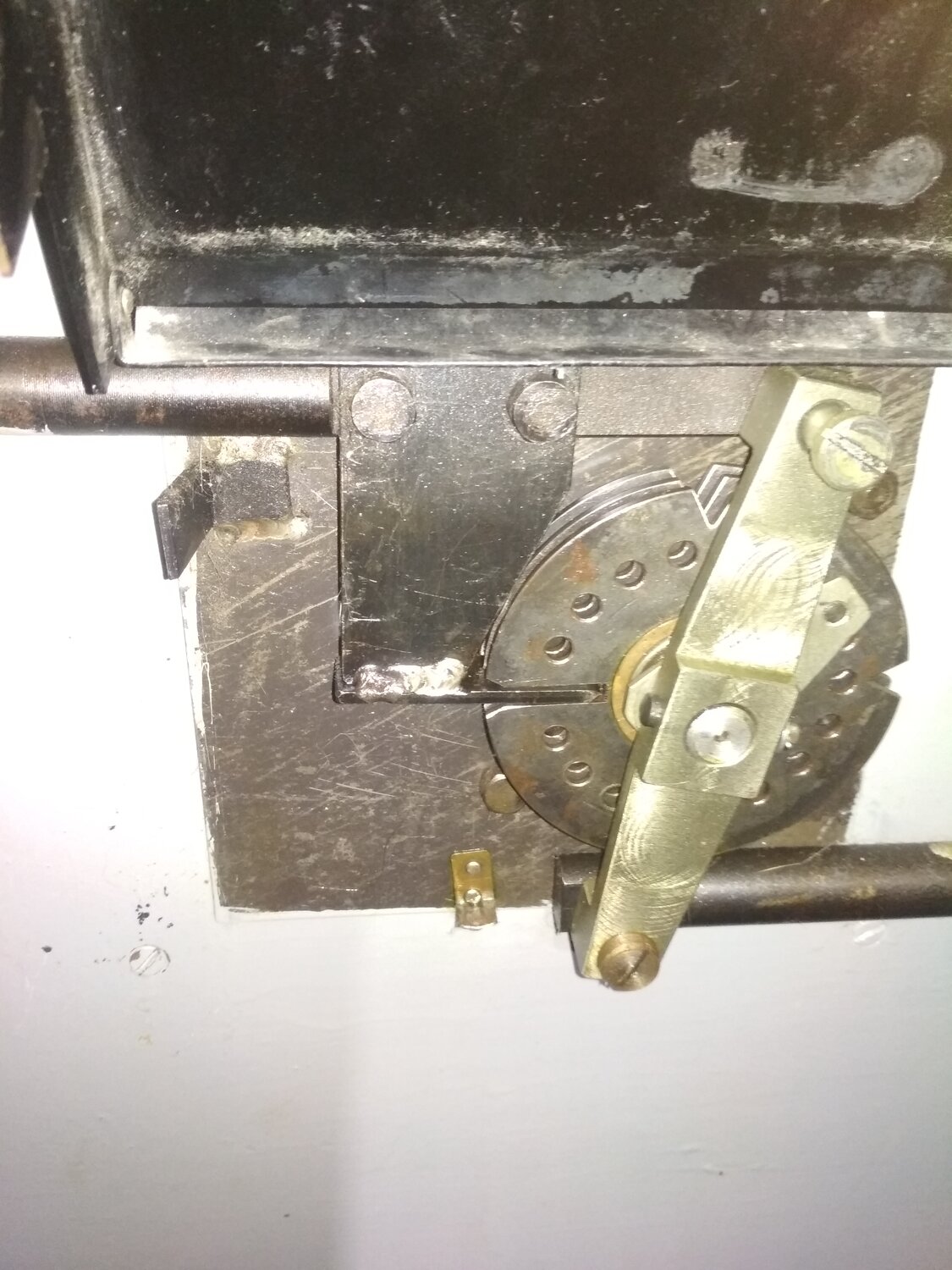 Замена замка входной двери