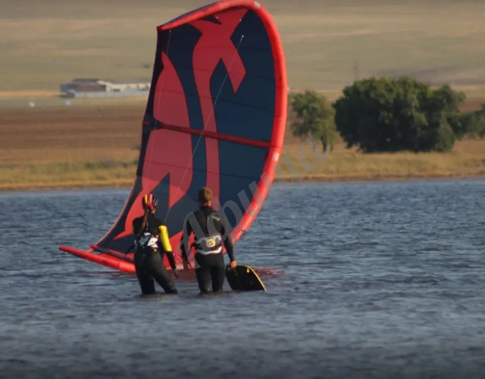 Занятие по кайтсерфингу: индивидуально, абонемент на месяц, 8 занятий