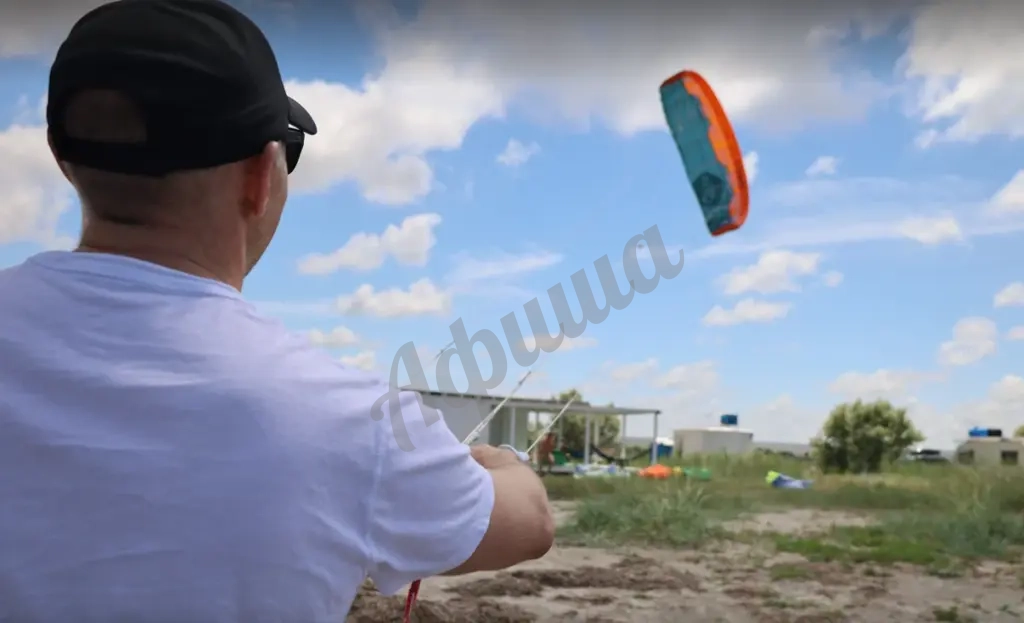 Занятие по кайтсерфингу: индивидуально, разовое занятие