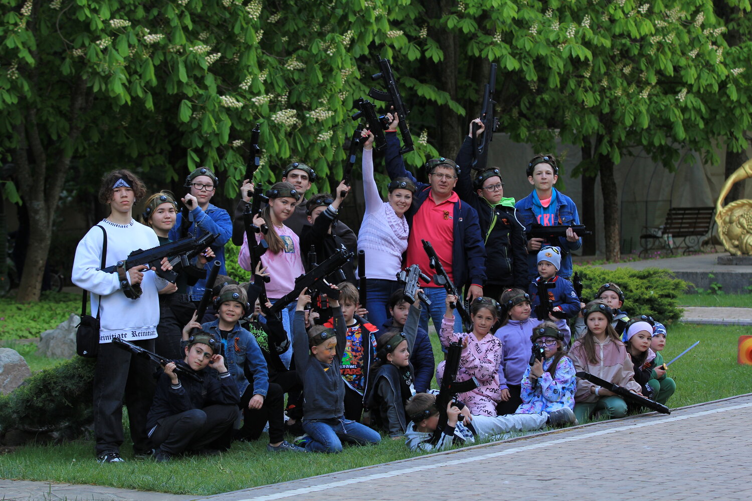 Лазертаг для тимбилдинга: Сплотите коллектив в реальном бою!