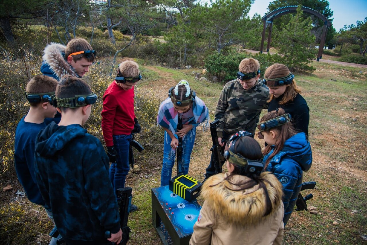 Разработка тематических квестов на День Рождения
