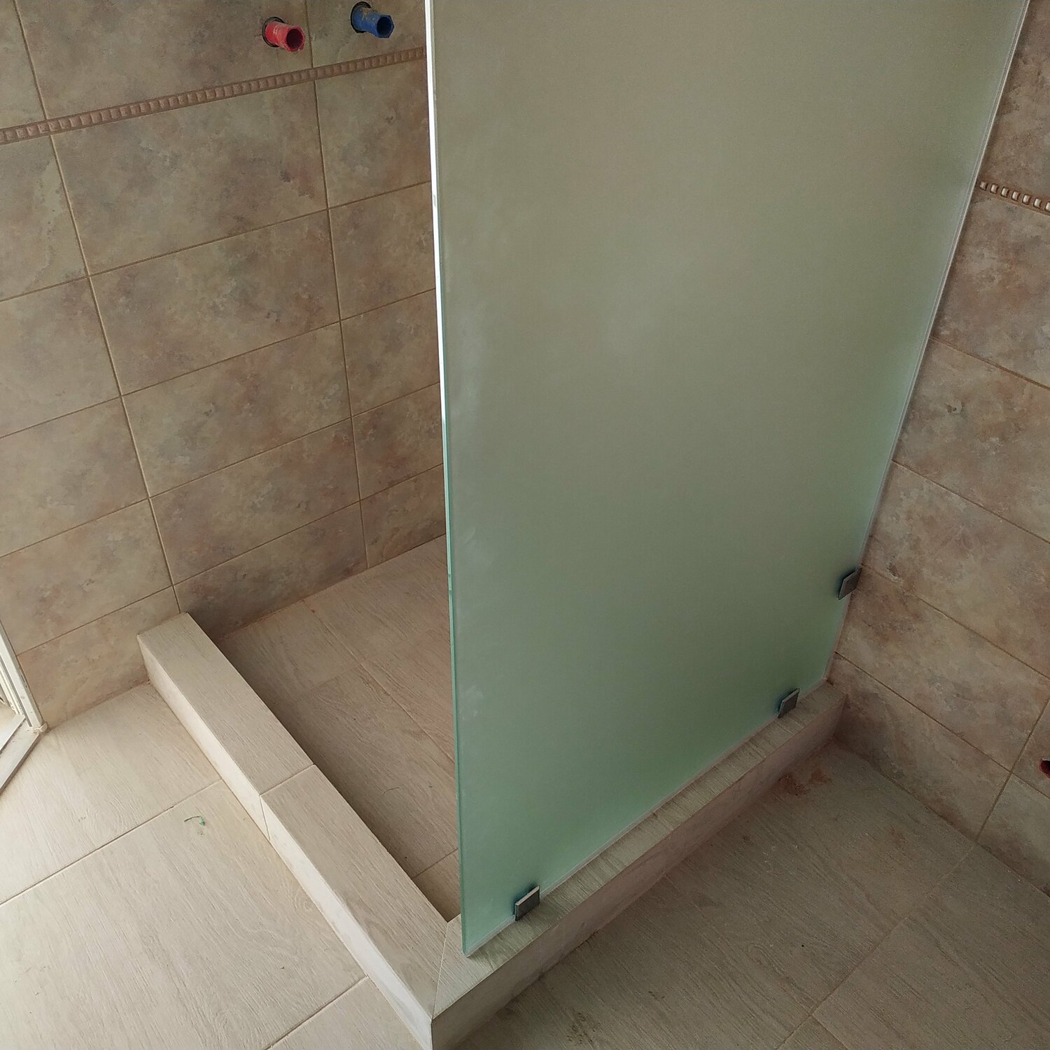 Душевые перегородки на заказ