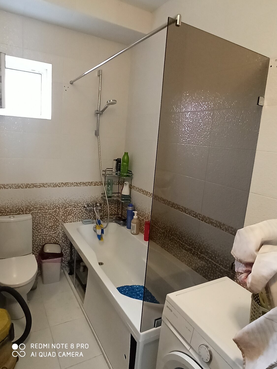 Стеклянная шторка на заказ