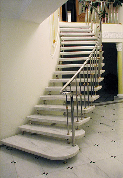 Облицовка лестничного полотна