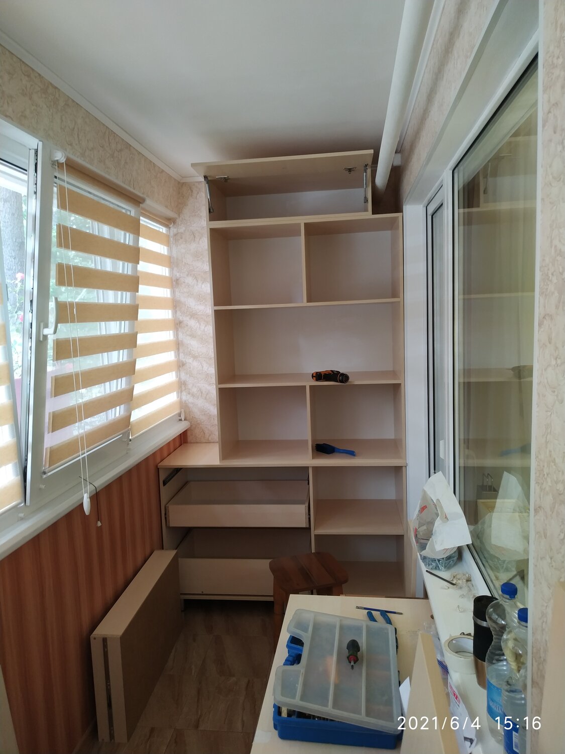 Разборка мебели