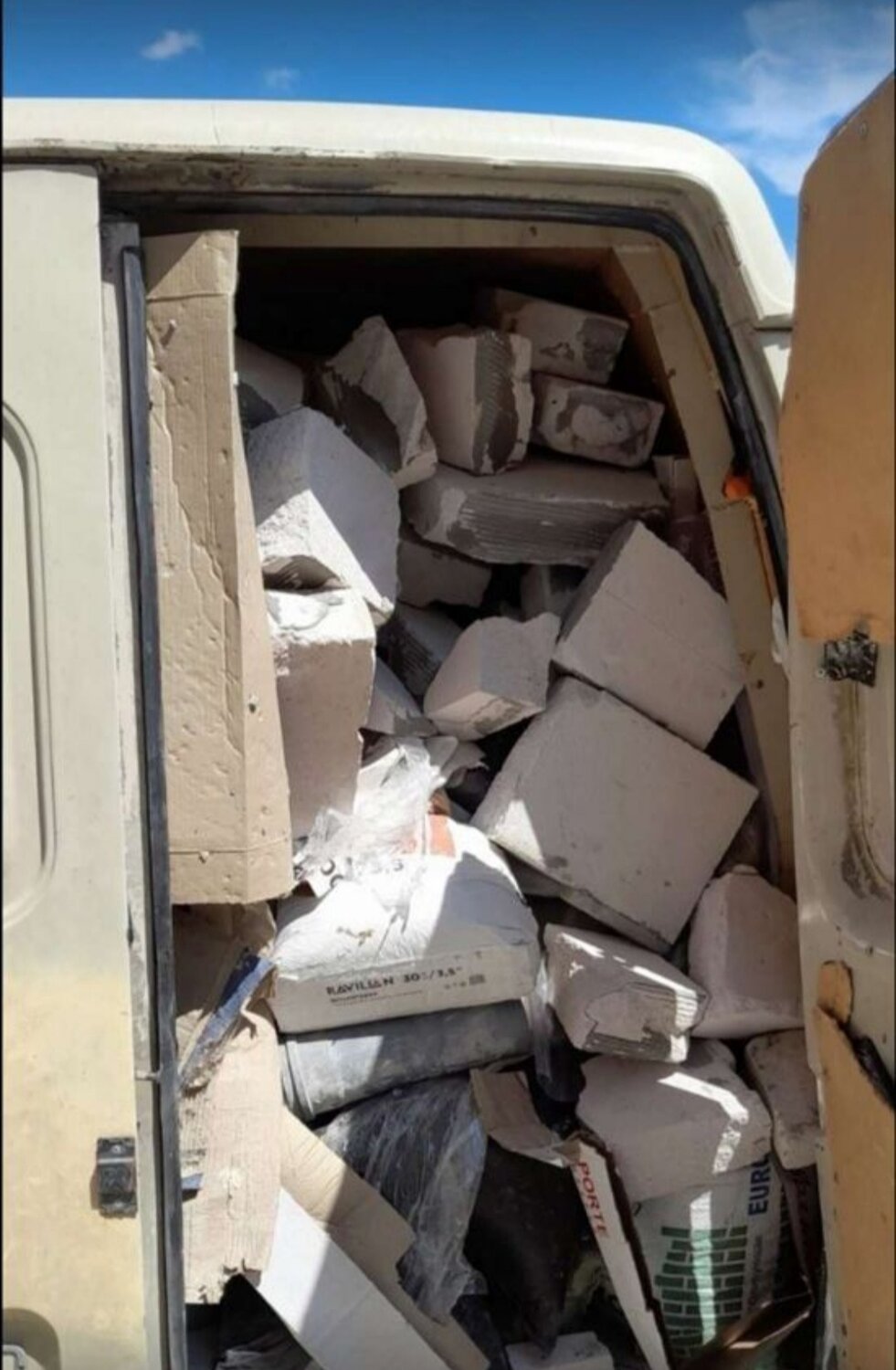 Вывоз мусора газелью