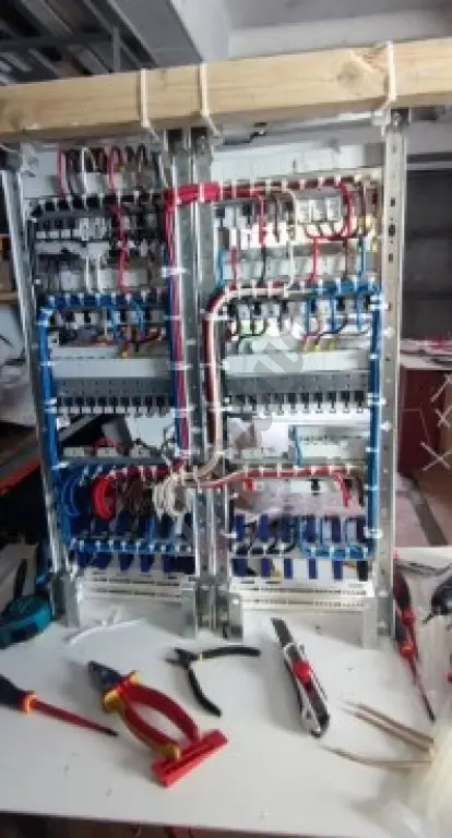 Сборка и установка электрощитов