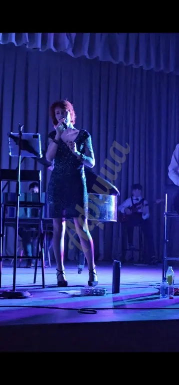 Вокалистка (джаз, блюз, соул, поп, эстрада)