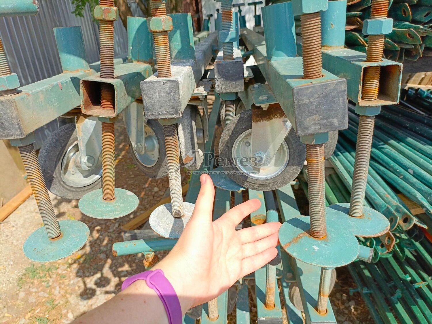 Продажа б/у строительных вышек-тур 2,0х2,0м