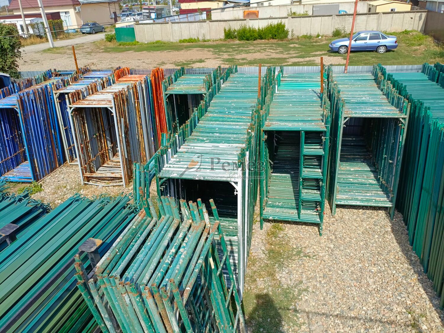 Продажа б/у строительных лесов рамных