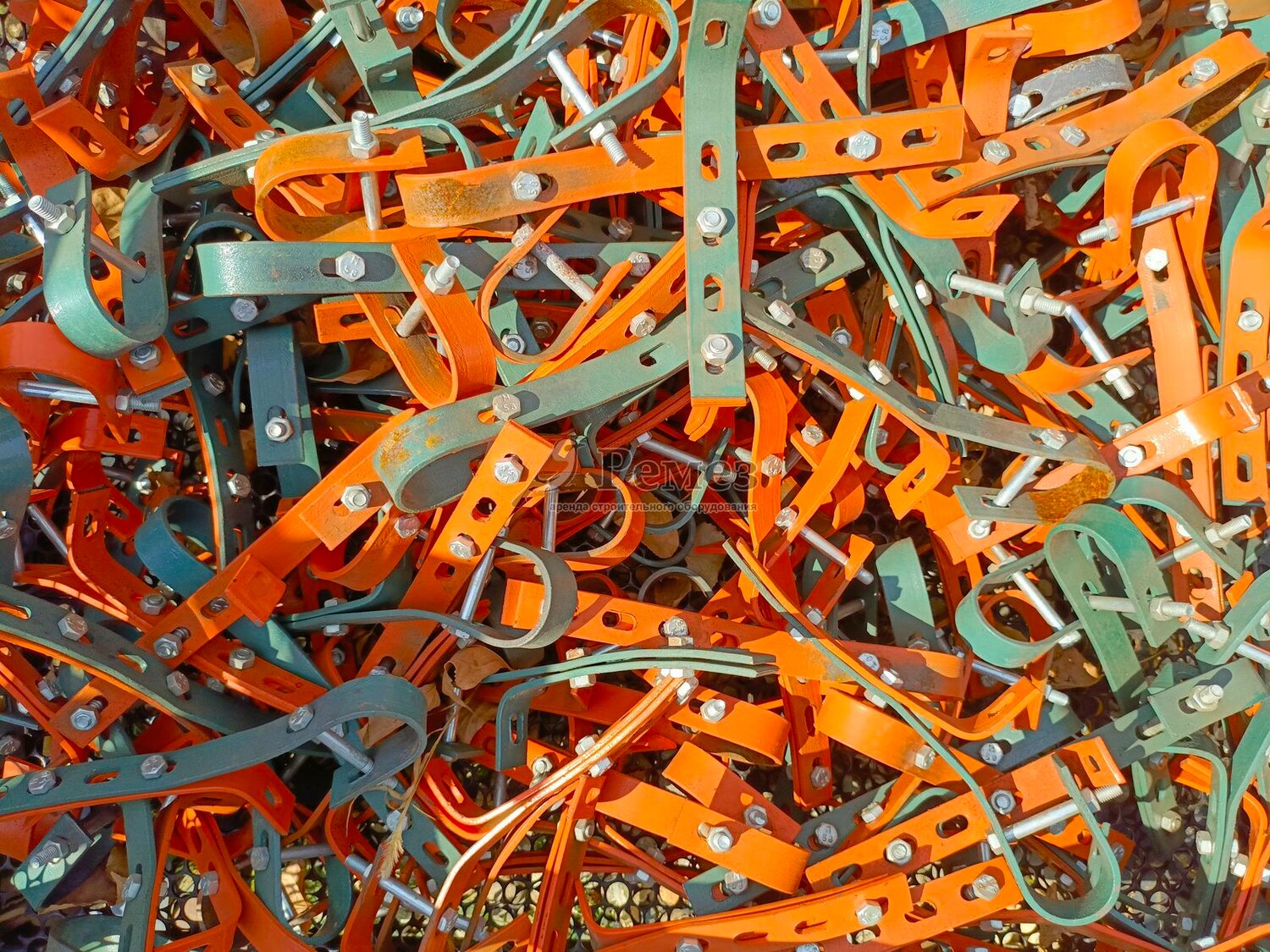 Продажа б/у строительных лесов рамных