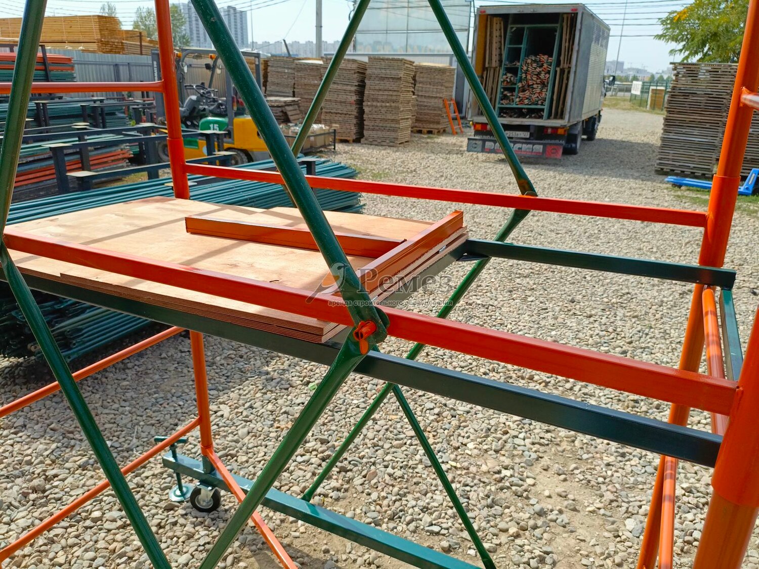 Продажа новых строительных вышек-тур 0,7х1,6м