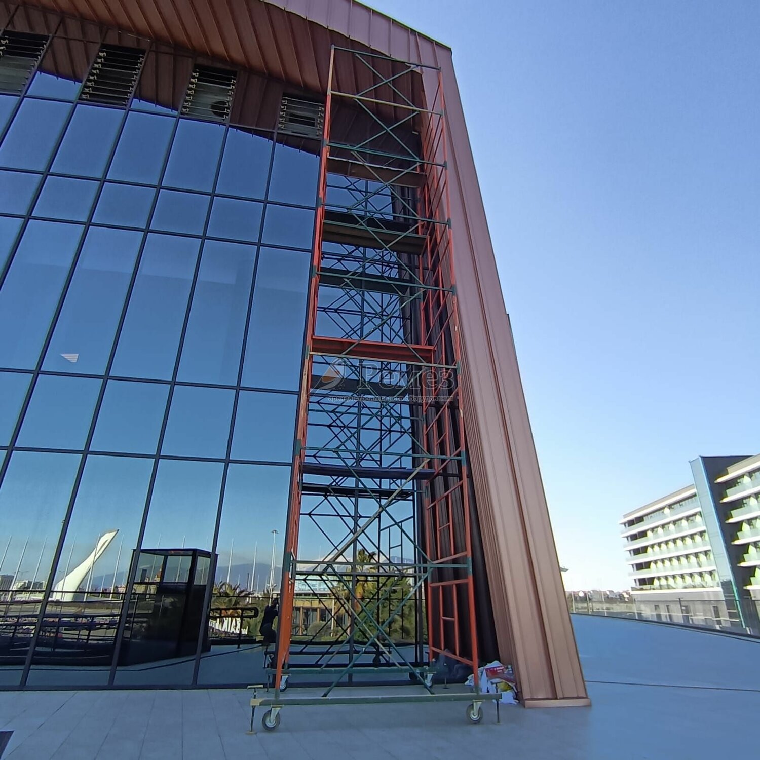 Продажа б/у строительных вышек-тур 2,0х2,0м