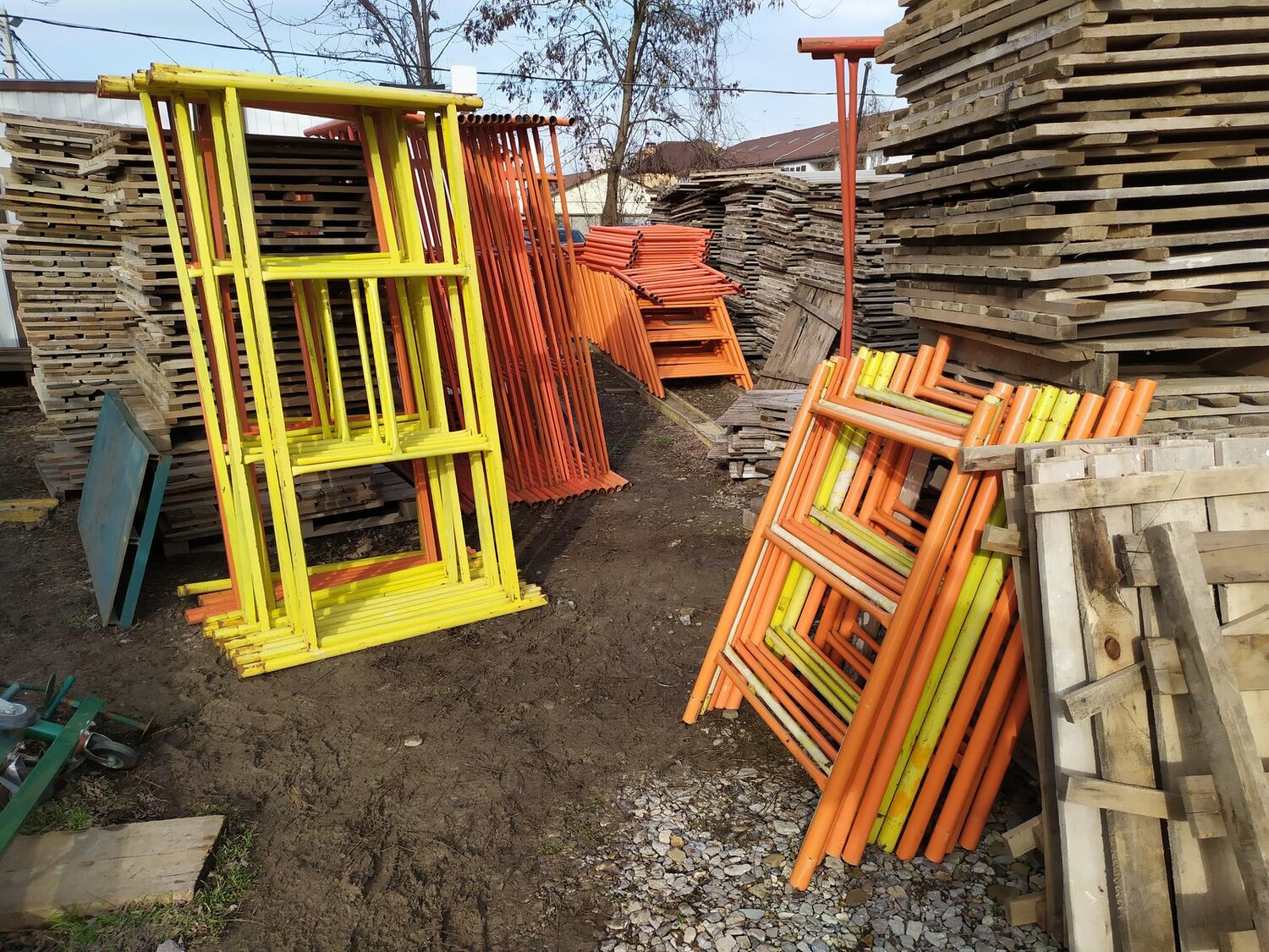 Продажа б/у строительных вышек-тур 2,0х2,0м