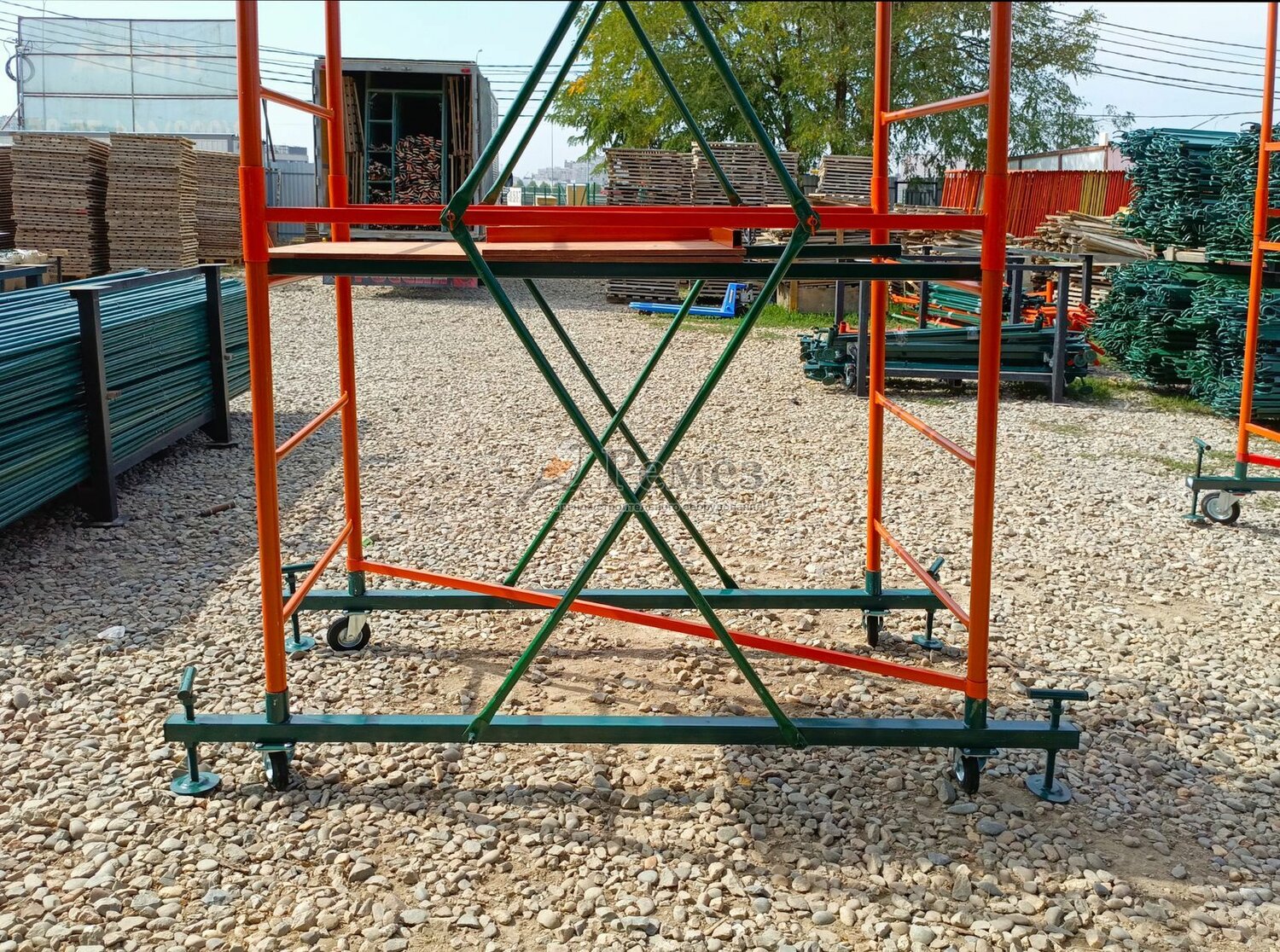 Продажа новых строительных вышек-тур 0,7х1,6м