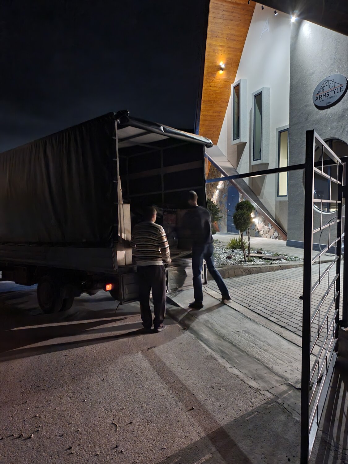 Дачный переезд