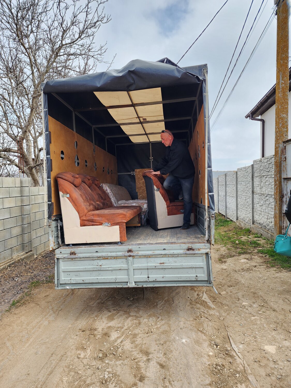 Перевозка дивана